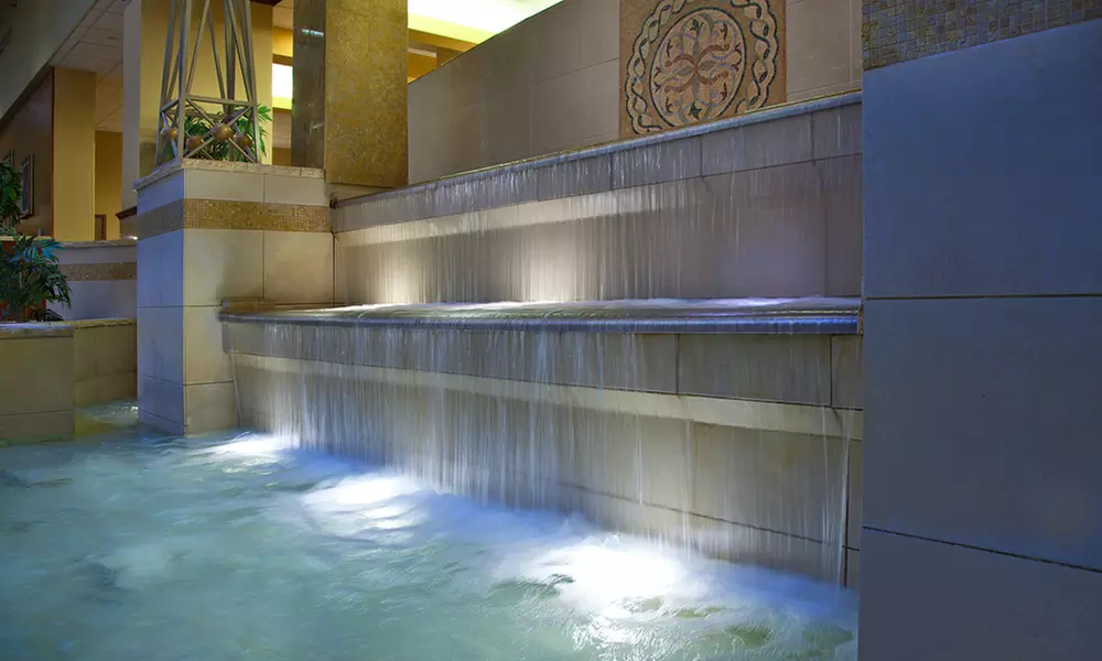Stay with Daily Dining Credit at Houston Marriott South at Hobby Airport in Texas. Dates into July. - Second Medium