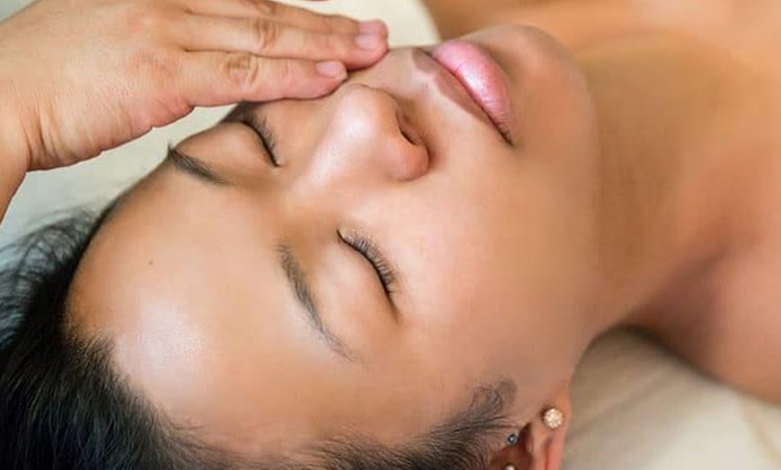 Image 1: Unlock Beauty with a $50, $100, or $200 Gift Card at Skin Innovations
