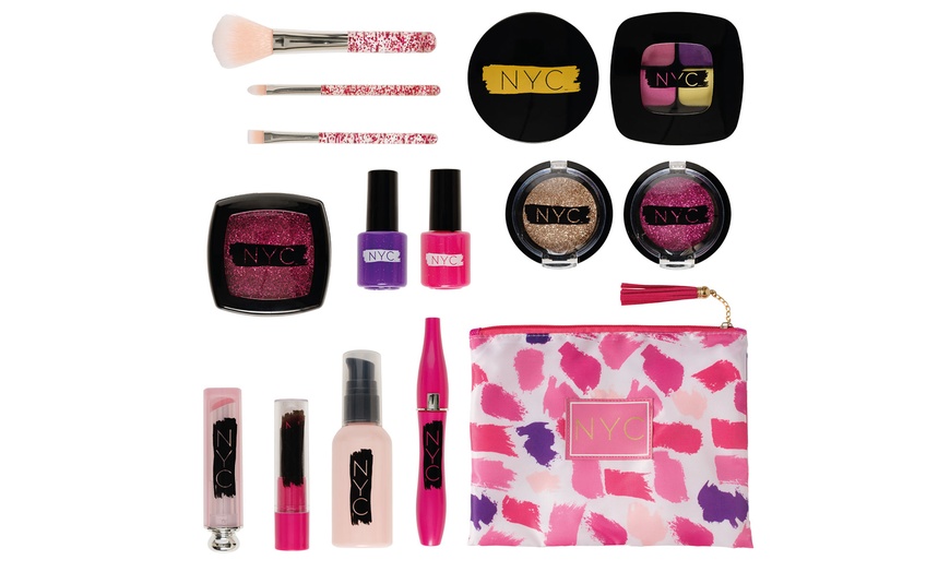 Image 5: New York Toy Make-Up Set