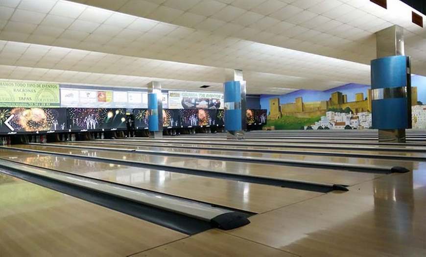 Image 2: Cumpleaños infantil en Bowling Alcalá