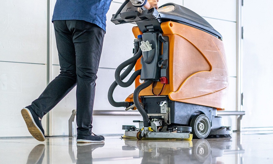 Image 5: Reinigung inkl. Rahmen, Reinigungsmittel und Anfahrt für 10-20 Fenster