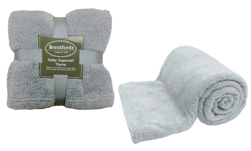 Image 2: Teddy Plush Fleece Throw