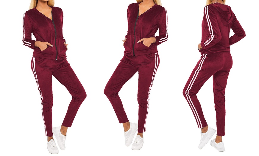 Image 10: Women's Two-Piece Velour Tracksuit