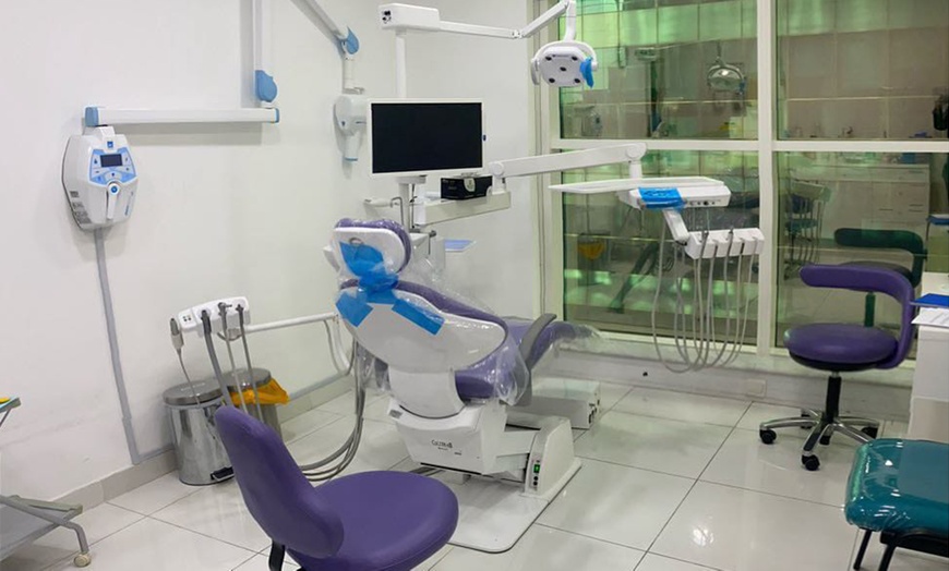 Image 6: Comprehensive Dental Care: Consultations, Cleanings, X-Rays & More!