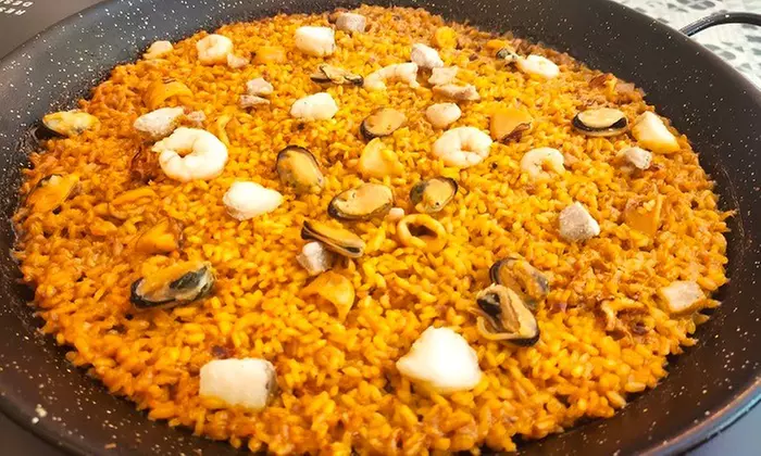 Menú de arroz para llevar para 2 o 4 personas con botella de vino