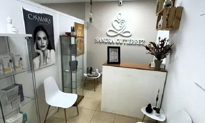 Hasta 72% de dto. en Reducción de grasa/celulitis - Sin marca en Sandra Gutierrez Estetica Avanzada y Bienestar