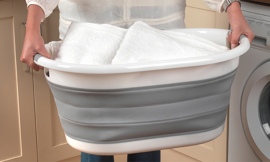 Image 5: Beldray Oval Laundry Basket