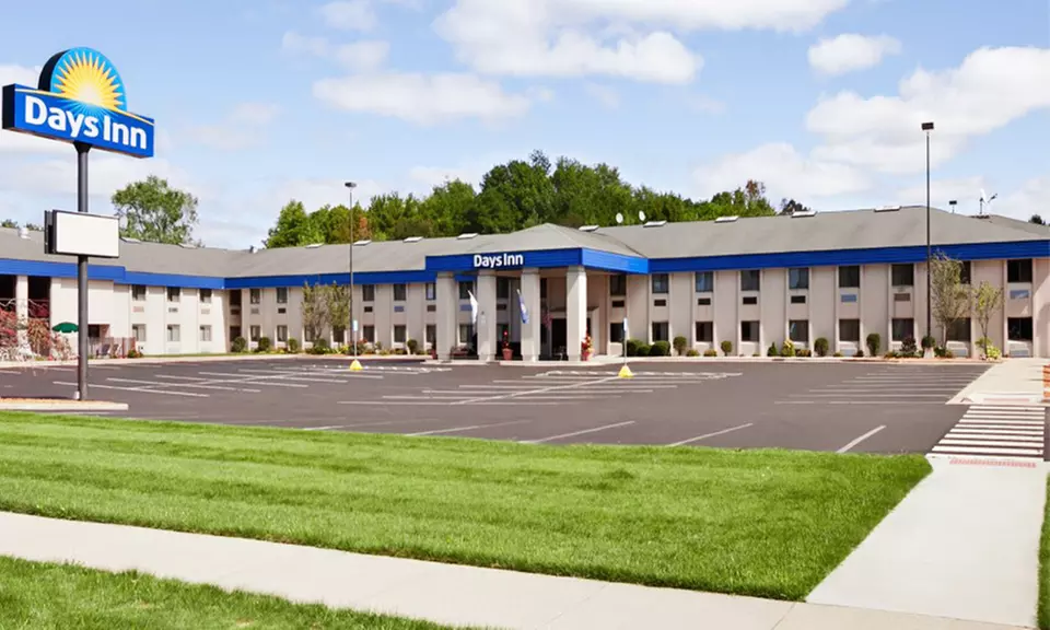 Stay at Days Inn Grand Haven in Michigan, with Dates into June
 - Second Medium