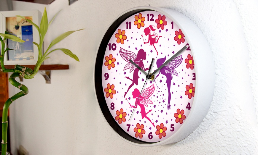 Image 9: Kid's Room Wall Clock