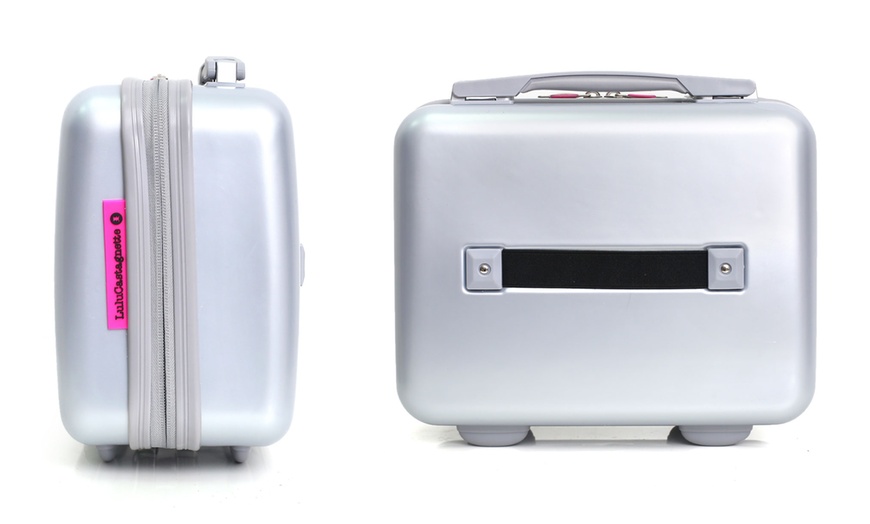 Image 22: Three-Piece Luggage Set