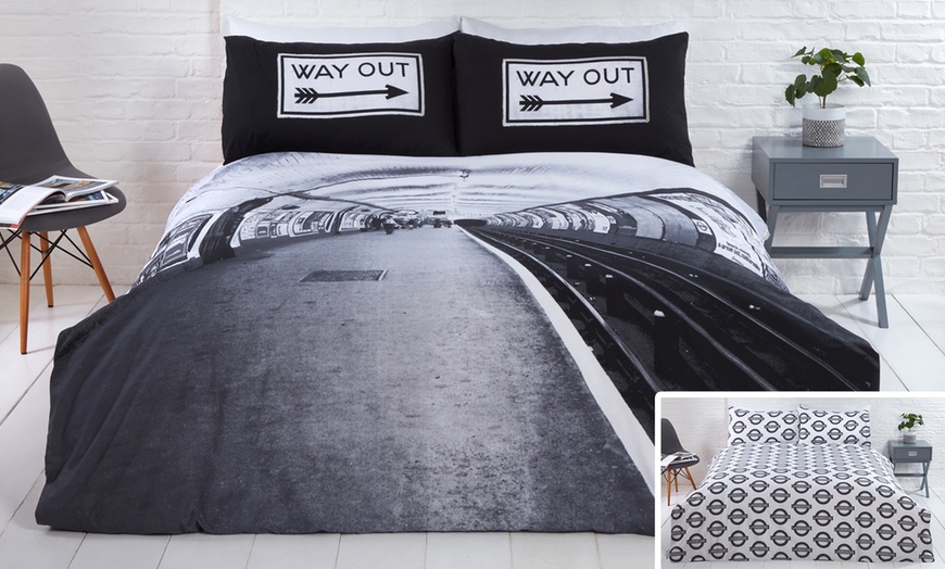 Image 5: TFL Printed Reversible Duvet Set