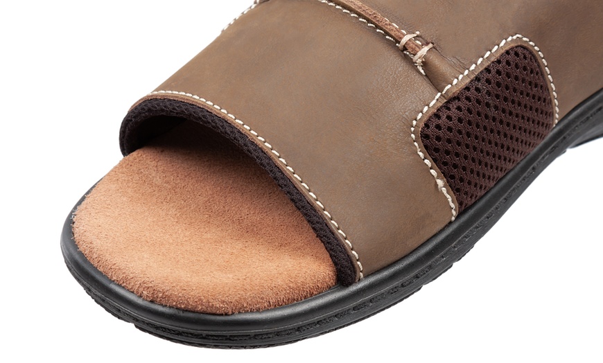 Image 5: Men's Slip-On Leather Sandals