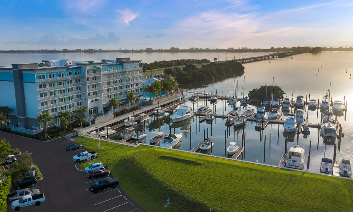 Member Pricing: Bradenton, Florida Hotel With Marina Views
