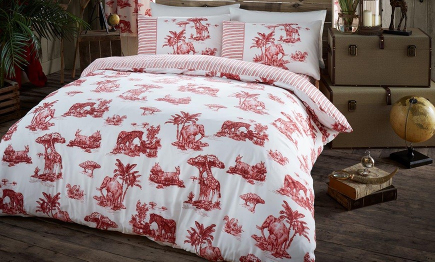 Image 10: Easy-Care Duvet Cover Set