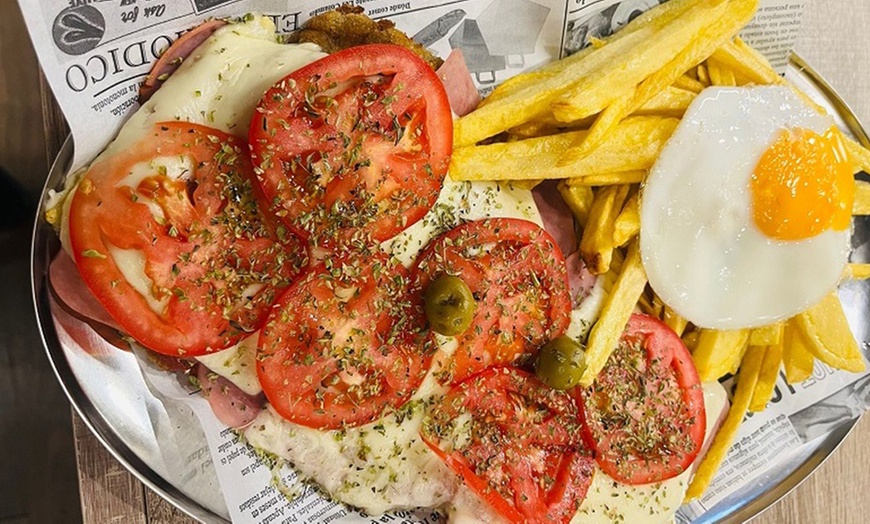 Image 18: Menú de milanesa para 2 o 4 personas con opción a botella de vino