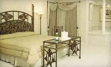 $89 for a One-Night Stay in an Oceanfront Room at Hotel Marseilles (Up to $179 Value) - Primary Image
