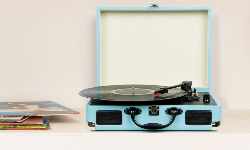 Image 11: Retro Briefcase Turntable