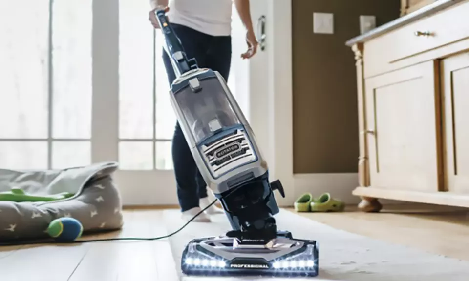 Shark Rotator Powered Lift-Away XL Capacity UV795 Upright Vacuum - Primary Image