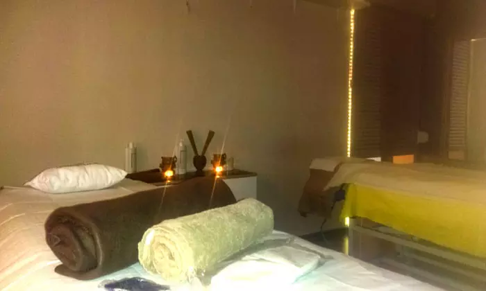 Odkryj ayurvedyjskie spa: Masaż, zabieg na twarz i więcej