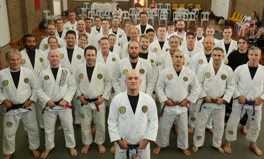 Image 2: 10 Adult Brazilian Jiu Jitsu Classes