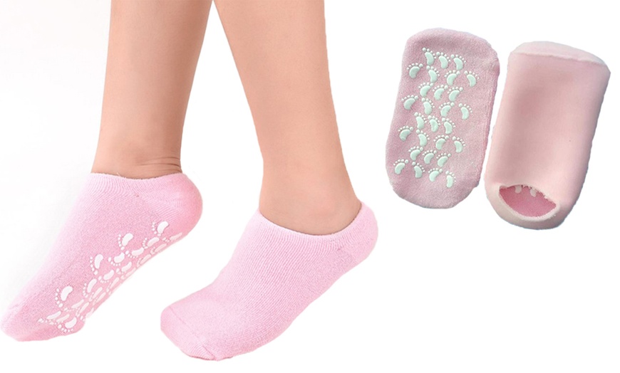 Image 4: Moisturising Gel Socks