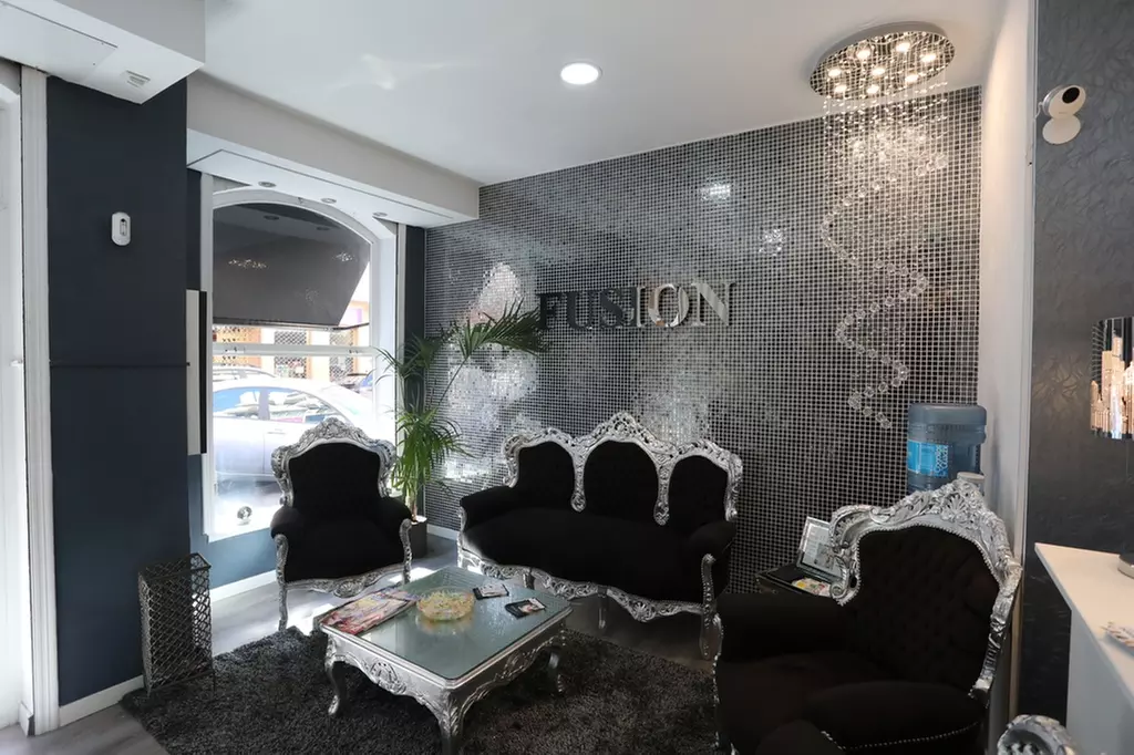 Tratamiento facial a elegir en Clínica Láser Fusión