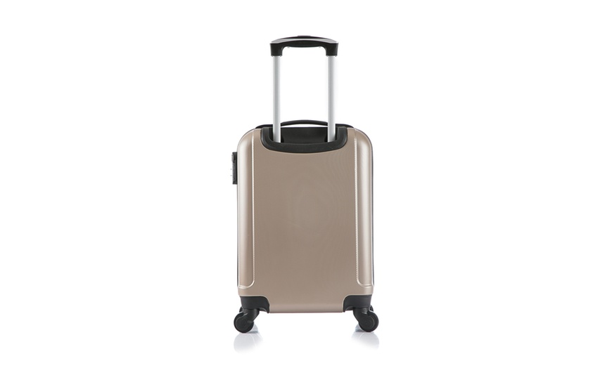 Image 10: Two-Piece Luggage Set 