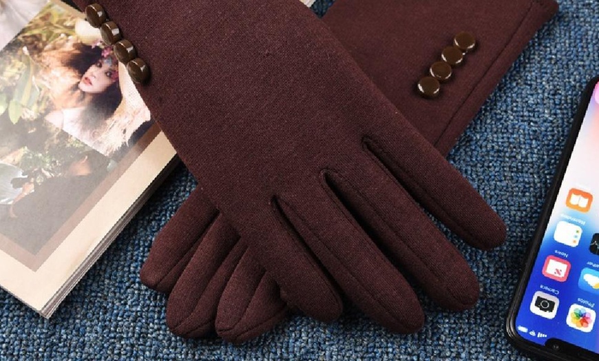 Image 8: Touch Screen Warm Gloves for Women