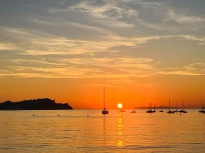 : 2 notti in camera doppia con mezza pensione per 2 / Dal 12/04 al 19/04, dal 03/05 al 23/05 e dal 20/09 all'11/10 - Hotel Punta Pina Isola d'Elba ***