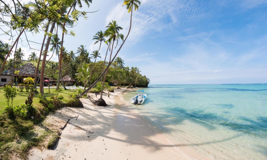 Image 10: Fiji: 3- to 10-Night Beach Escape with Breakfast