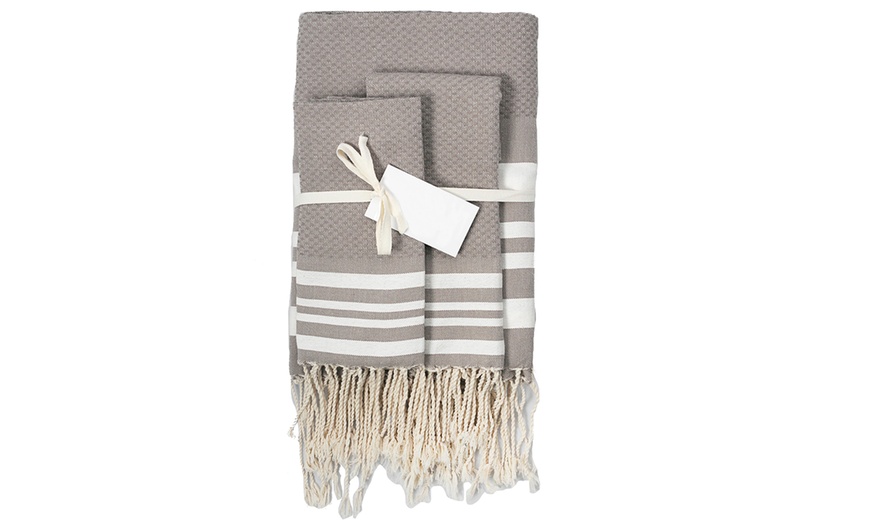 Image 8: Hamptons Bathroom Towel Set