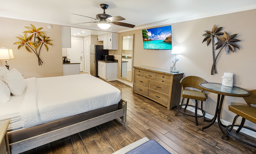 Image 23: Charming Beachside Retreat in Pawleys Island, SC