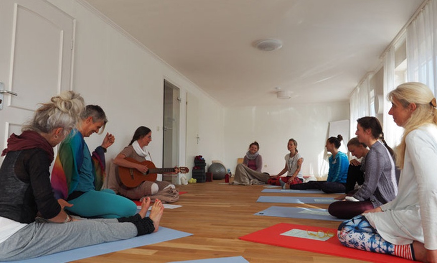 Image 10: Sylt: Yoga- oder Surf-Urlaub inkl. Lunch und Kursen