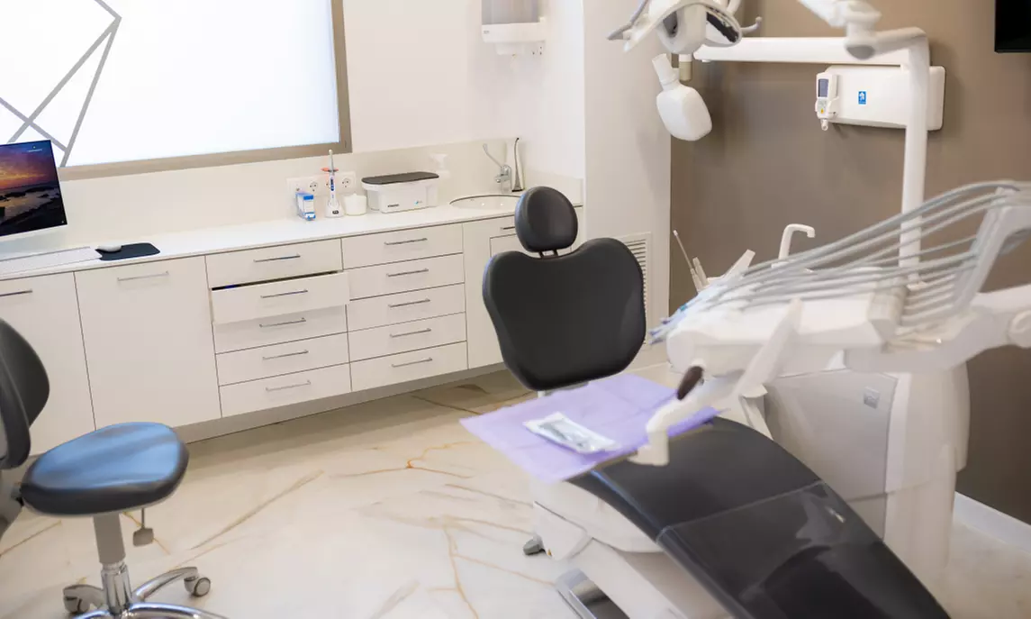 Higiene bucal con limpieza profunda de encías en 1 o 2 arcadas para 1