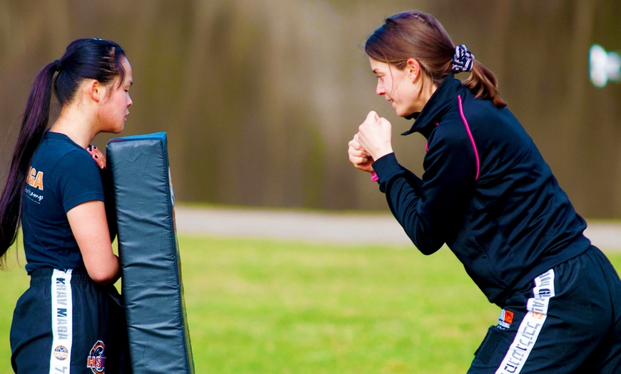 Image 2: Leer hoe je jezelf kan verdedigen: 4, 8 of 12 weken Krav Maga