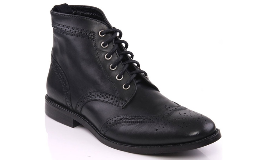 Image 2: Men's Brogue Boots