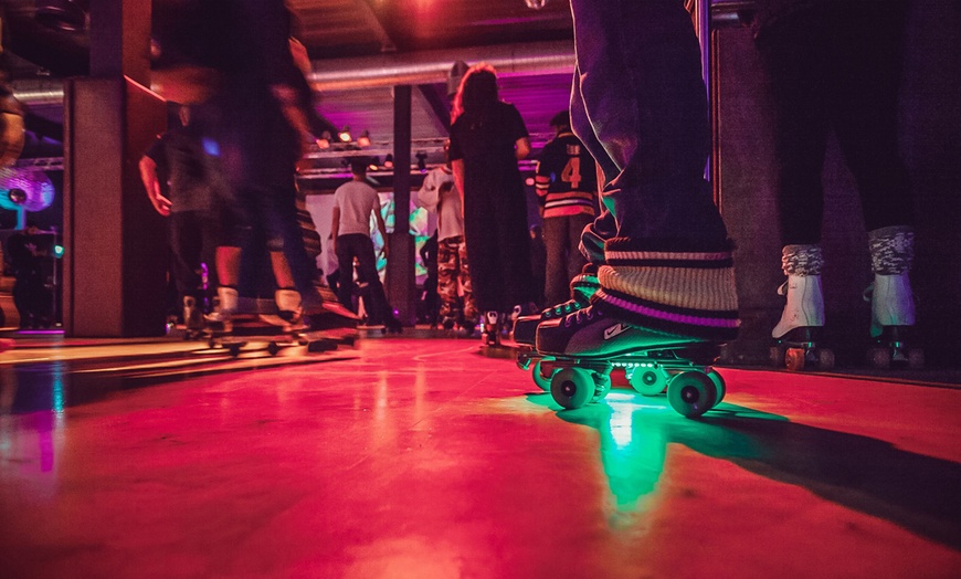 Image 3: Roller Disco Entry