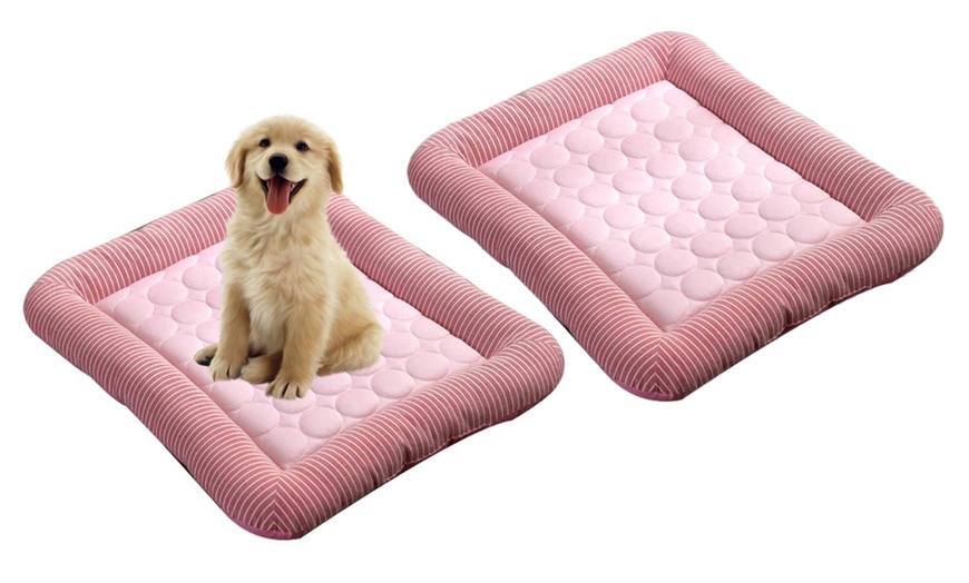 Image 8: Pet Cooling Gel Bed