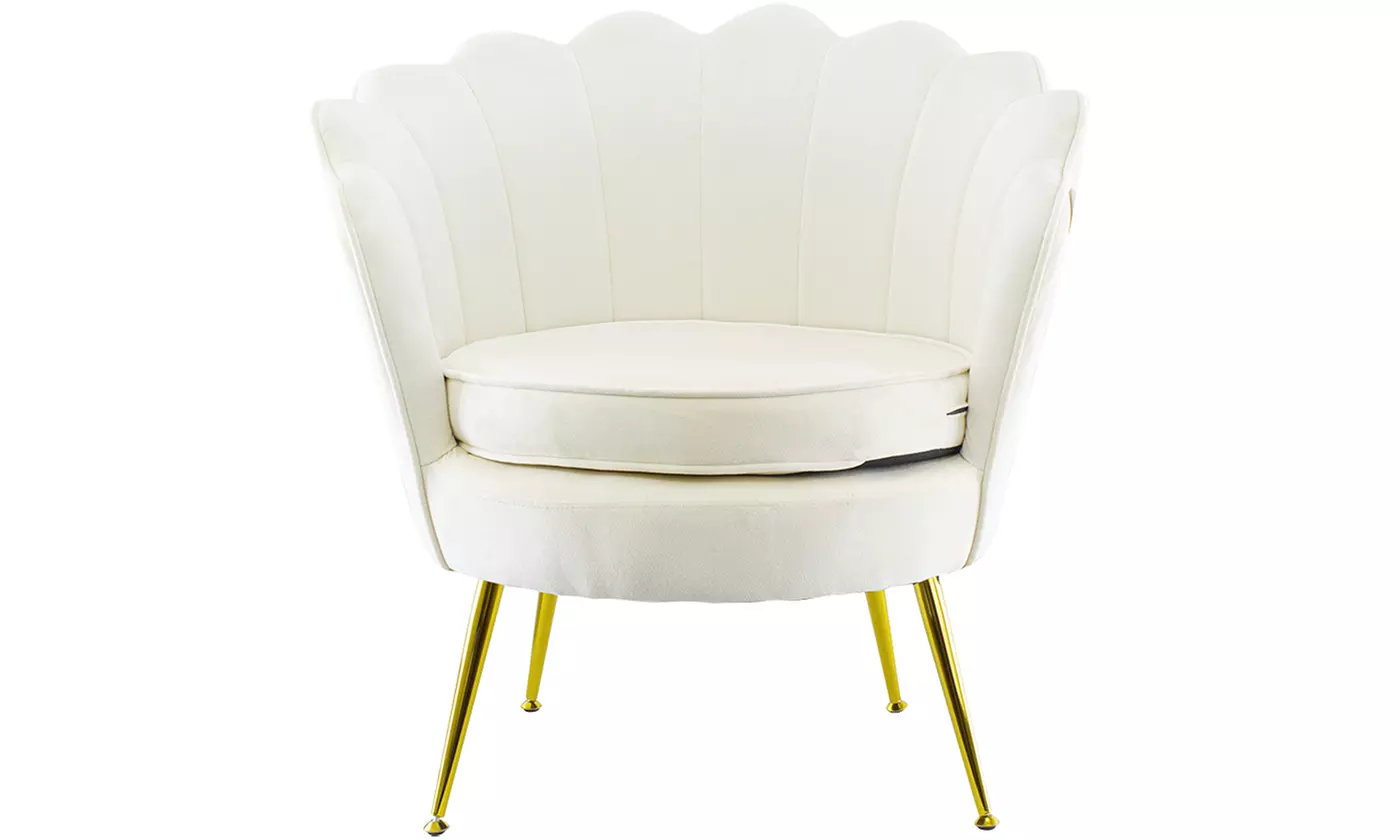 Poltrona con schienale a conchiglia