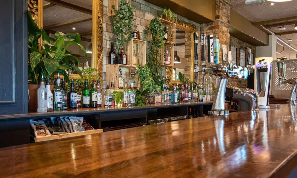 Suffolk Retreat in Bury St. Edmunds: Double Room with Breakfast