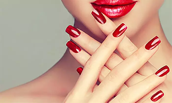 1 o 2 sesiones de manicura normal o semipermenente