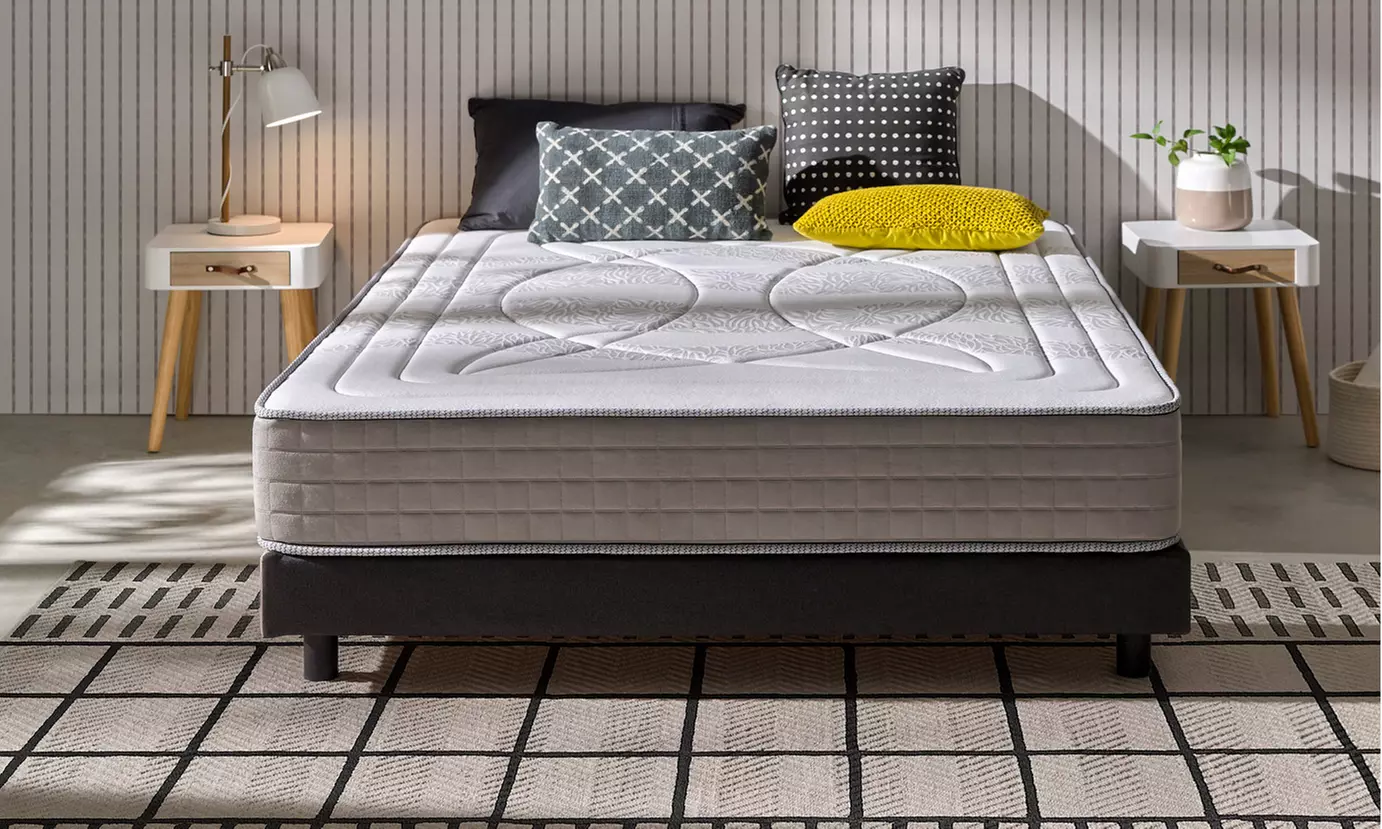 Matelas visco-élastique "Olympe Viscoluxury", avec mousse à mémoire de forme, hauteur de 23 cm, livraison offerte - Primary Image
