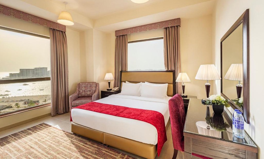 Image 7: Dubai: 2- or 3-Night Apartment Stay with Breakfast