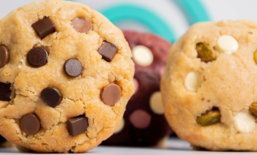 Image 2: Cookies americanas con una gran variedad de sabores y tamaño a elegir