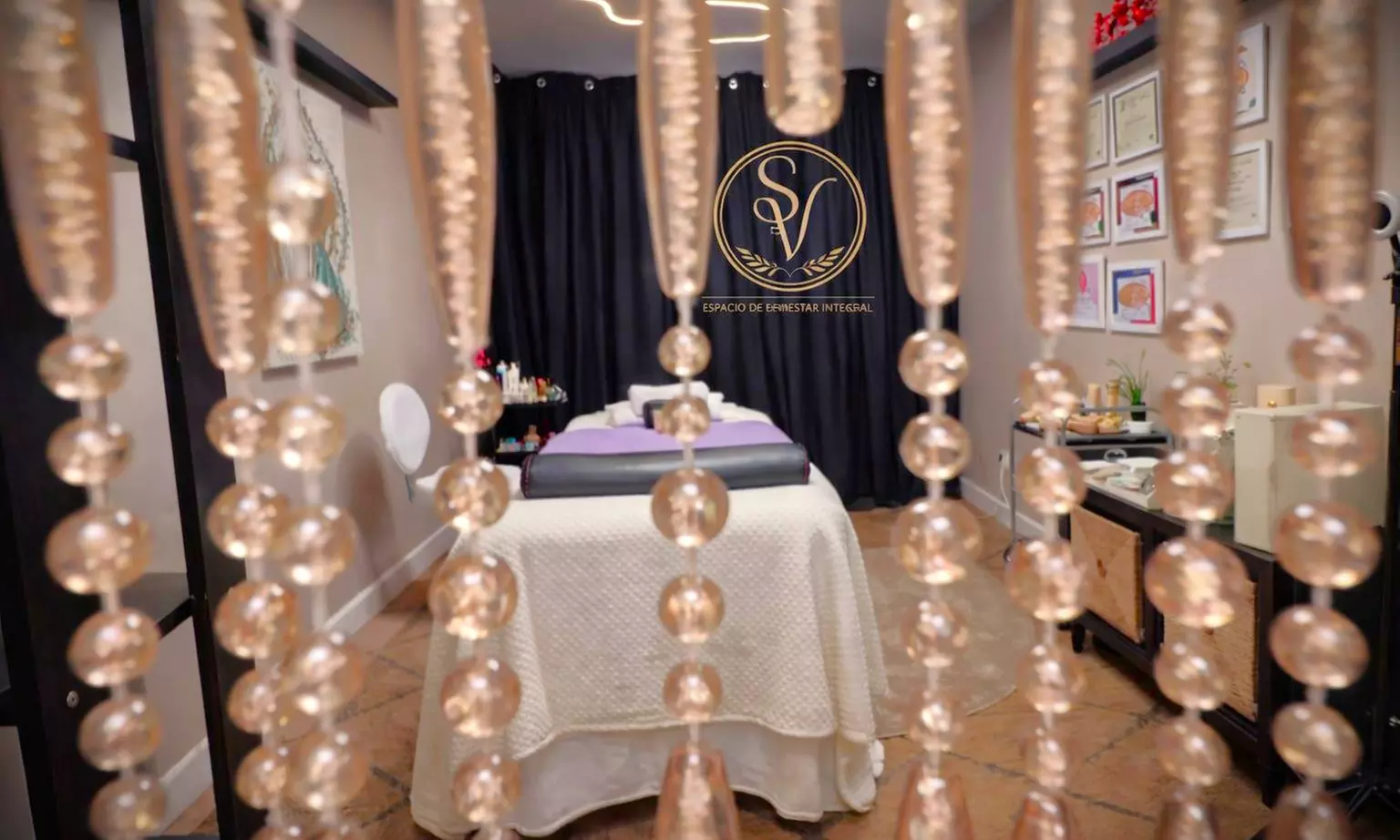 Masaje de 40 minutos a elegir con opción a reflexología y tratamiento