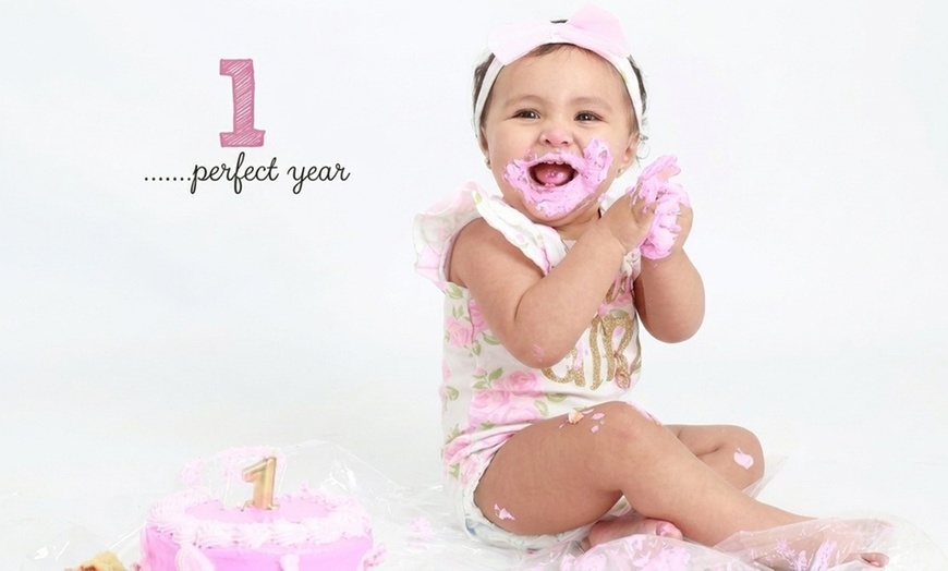 Image 2: Professional In-Studio Photography with Prints