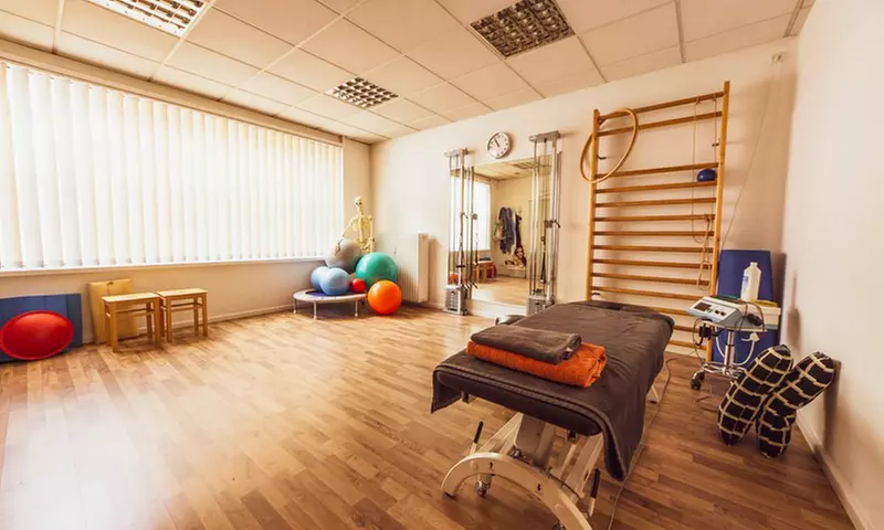 30-60 Min. Kräuterstempel-Massage für 1 Person