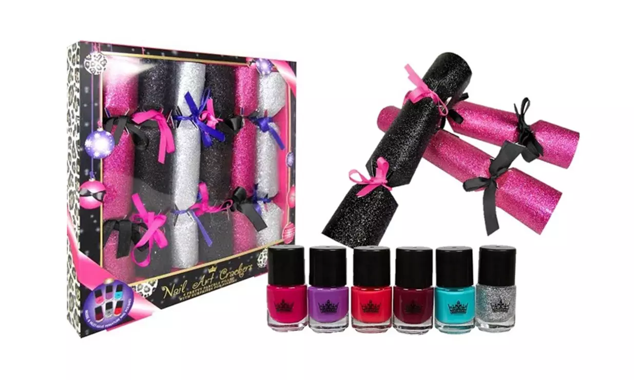 Crackers de Noël avec vernis à ongles