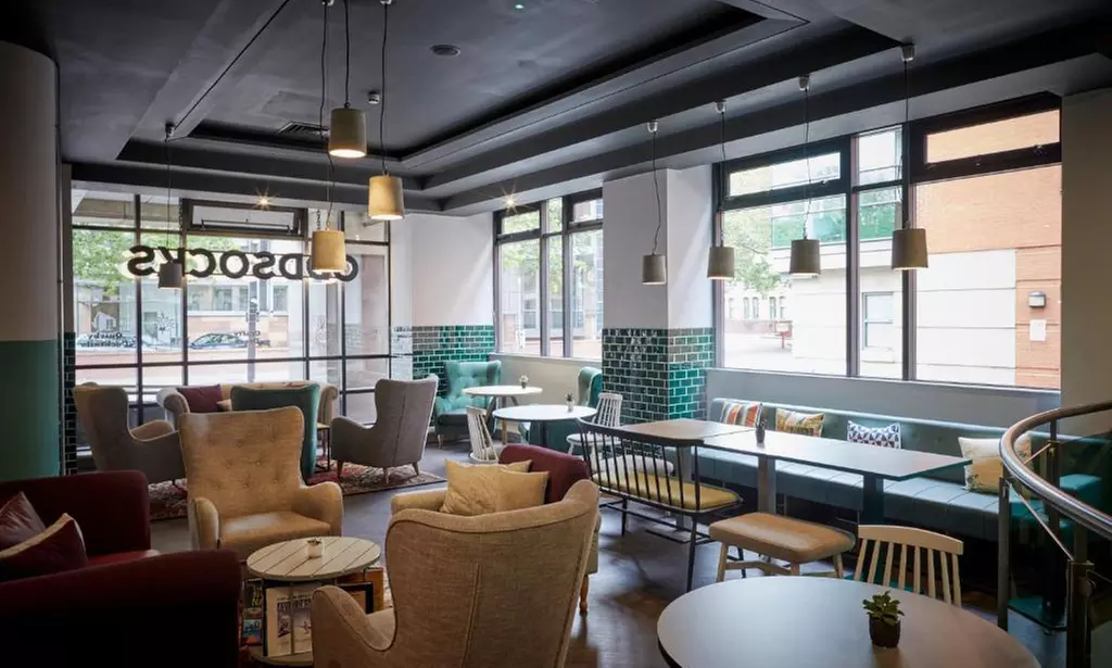 Manchester: 4* Superior Double Stay with Breakfast