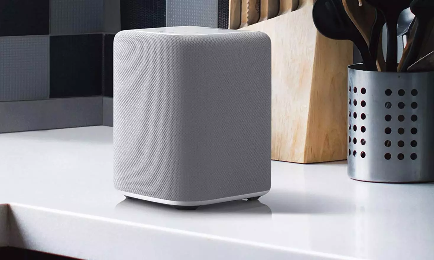 Yamaha MusicCast WX-010 Bluetooth Speaker - Primary Image